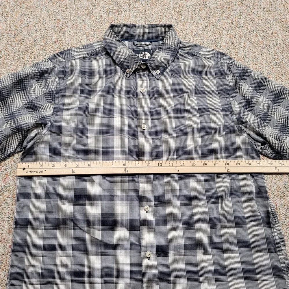 The North Face Shirt Mens Large Grey Plaid Button Down Long Sleeve Campin Hiking
